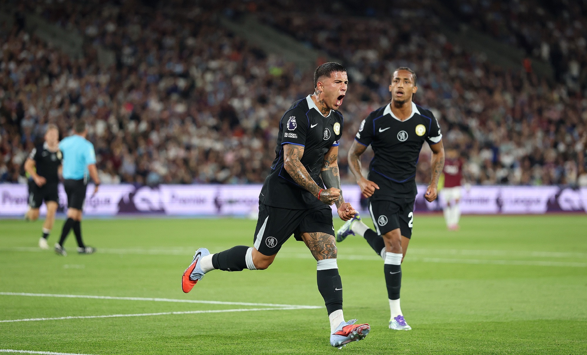 重磅！上海海港迎意大利杯关键赛西汉姆伤情更新备战德国杯，转会期阿森纳豪取连胜的简单介绍-开元体育